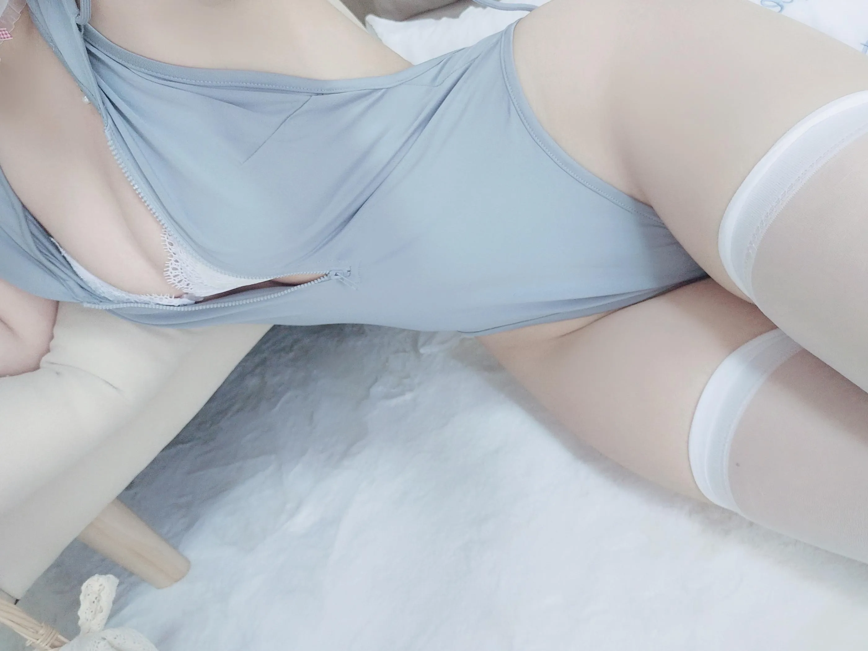 日奈娇 – NO.32 兔兔卫衣 [65P]插图1